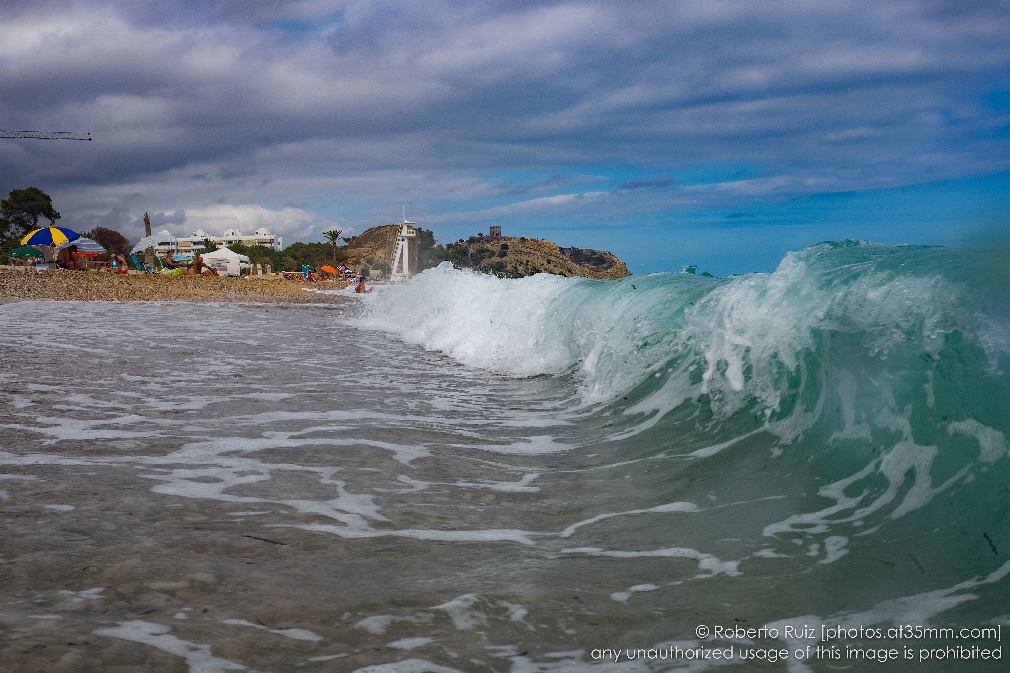 Rompen las olas