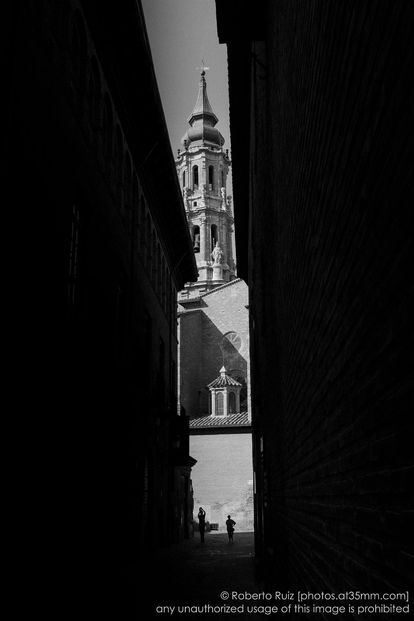 la luz y los turistas